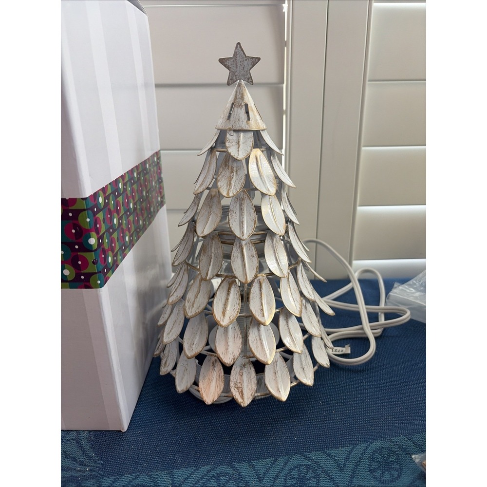 Scentsy Warmer All Aglow Medium White Christmas Tree in Original Box Metal Works - Picture 4 of 5